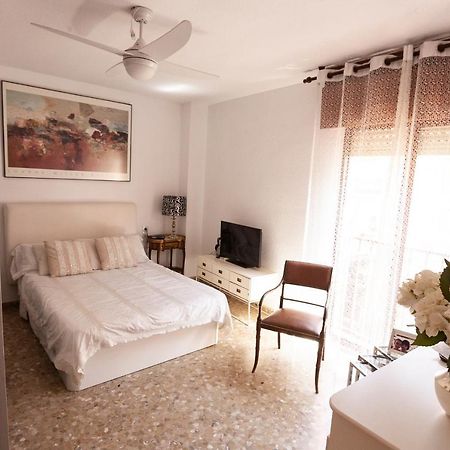 Lola.- Habitacion De Matrimonio, Con Bano Privado Granada Exterior photo